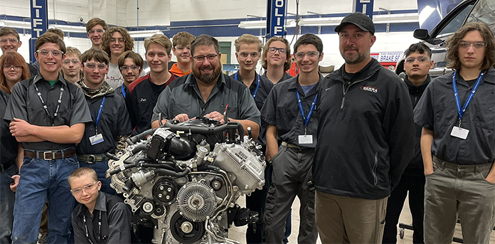 Auto Repair group photo with Serra Automotive representatives